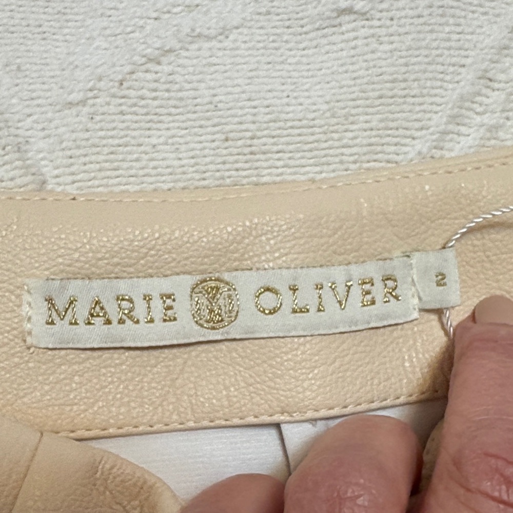 Marie Oliver Pale Cream High-Waist Tailored Shorts - Picture 3 of 7
